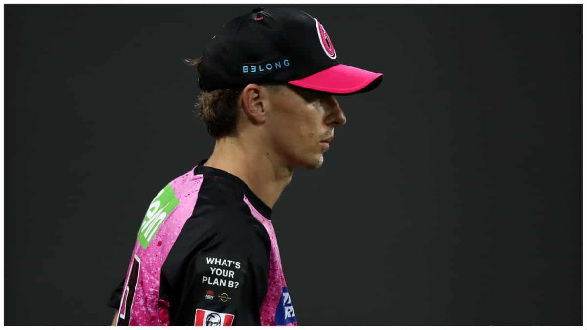 BBL: Sydney Sixers' Tom Curran faces four-match ban for umpire intimidation, club to lodge appeal BBL: Sydney Sixers' Tom Curran faces four-match ban for umpire intimidation, club to lodge appeal