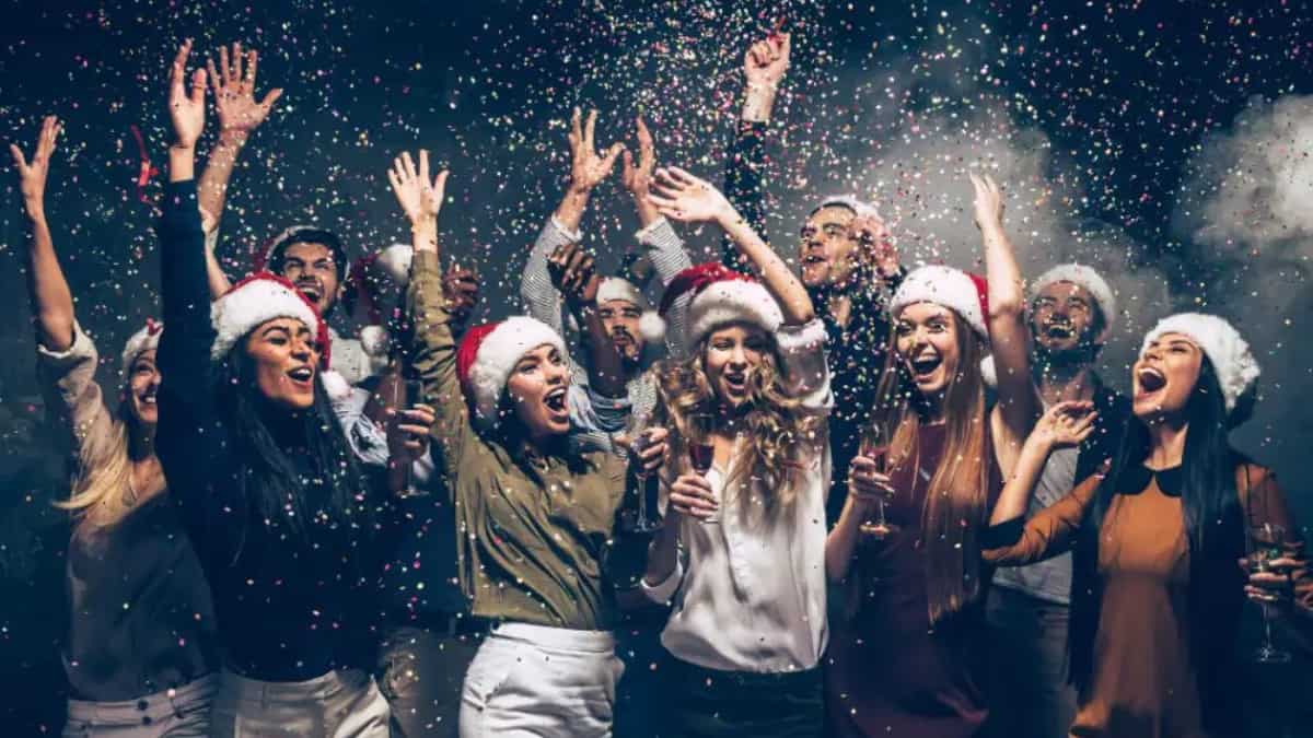 ‘Gross misconduct’: Woman fails to 'behave' at company's Christmas party, loses job ‘Gross misconduct’: Woman fails to 'behave' at company's Christmas party, loses job