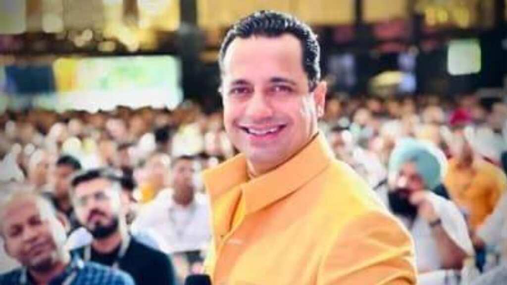 Motivational speaker Vivek Bindra accused of domestic violence by wife after wedding