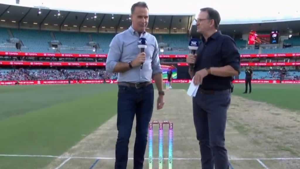 BBL introduces Electra stumps which glow in different colours to display four, six and out - WATCH