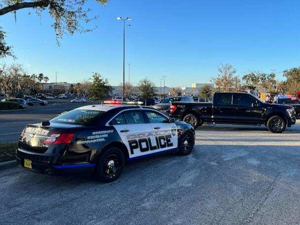 Florida shooting: One dead, several injured after gunman opens fire at shopping mall