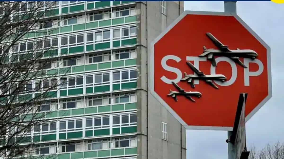 UK: Police arrest two men on suspicion of theft, causing damage to Banksy artwork in Peckham