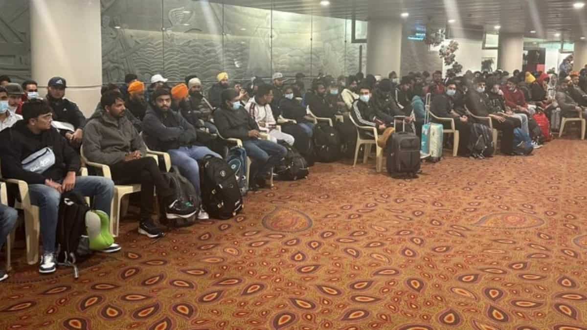 France plane row: Indian police form teams to bust illegal immigration network France plane row: Indian police form teams to bust illegal immigration network