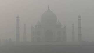 India: Tourists left disappointed as winter fog shrouds iconic Taj Mahal