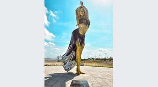 Shakira's hometown honours singer with 21.3-feet statue