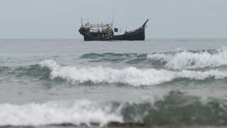 Indonesia Navy drives away boat carrying Rohingya refugees: Military