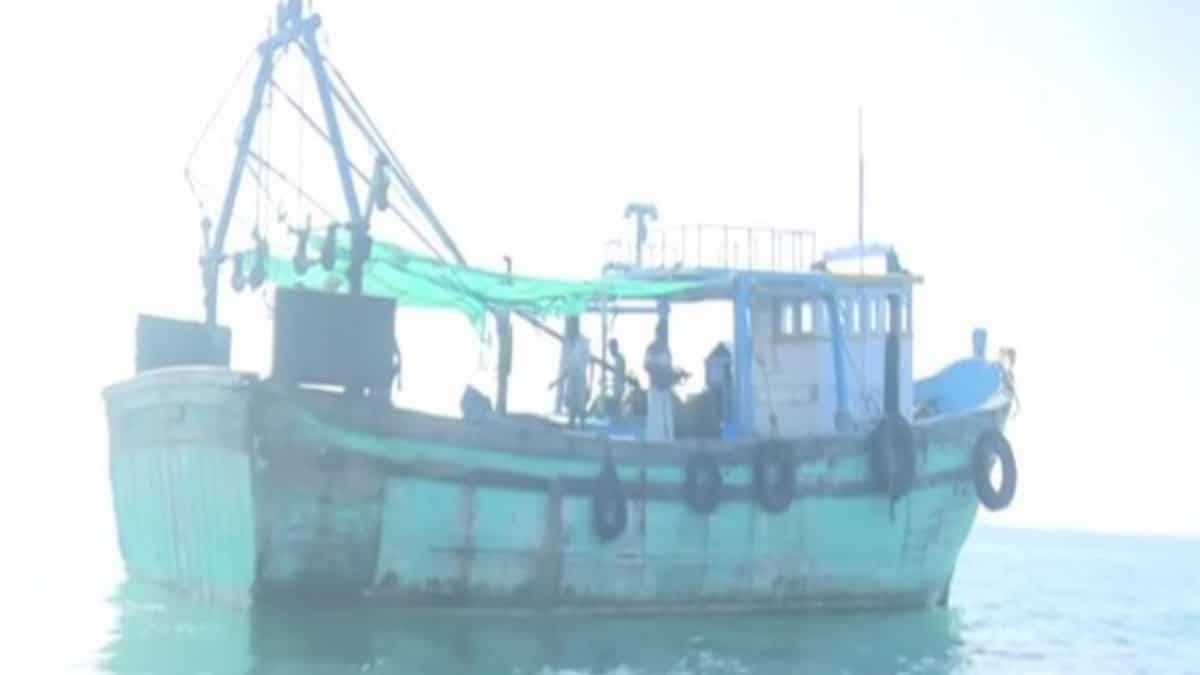 India asks Pakistan for release of 184 fishermen and consular access in annual exchange India asks Pakistan for release of 184 fishermen and consular access in annual exchange
