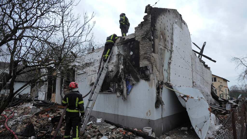 Russia launches barrage of missiles on Ukraine, kills four and injures dozens