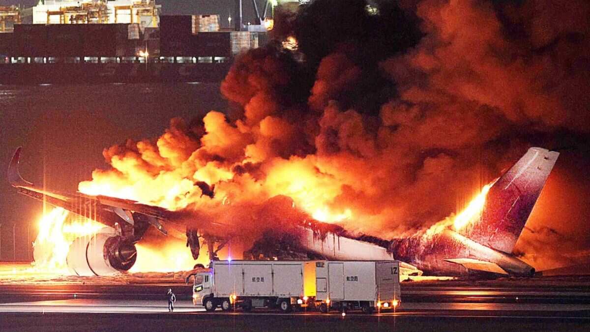 PM Kishida praises deceased crew members