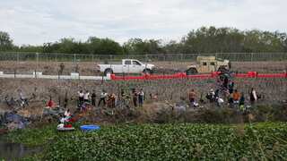 US to reopen border crossings as illegal immigration drops
