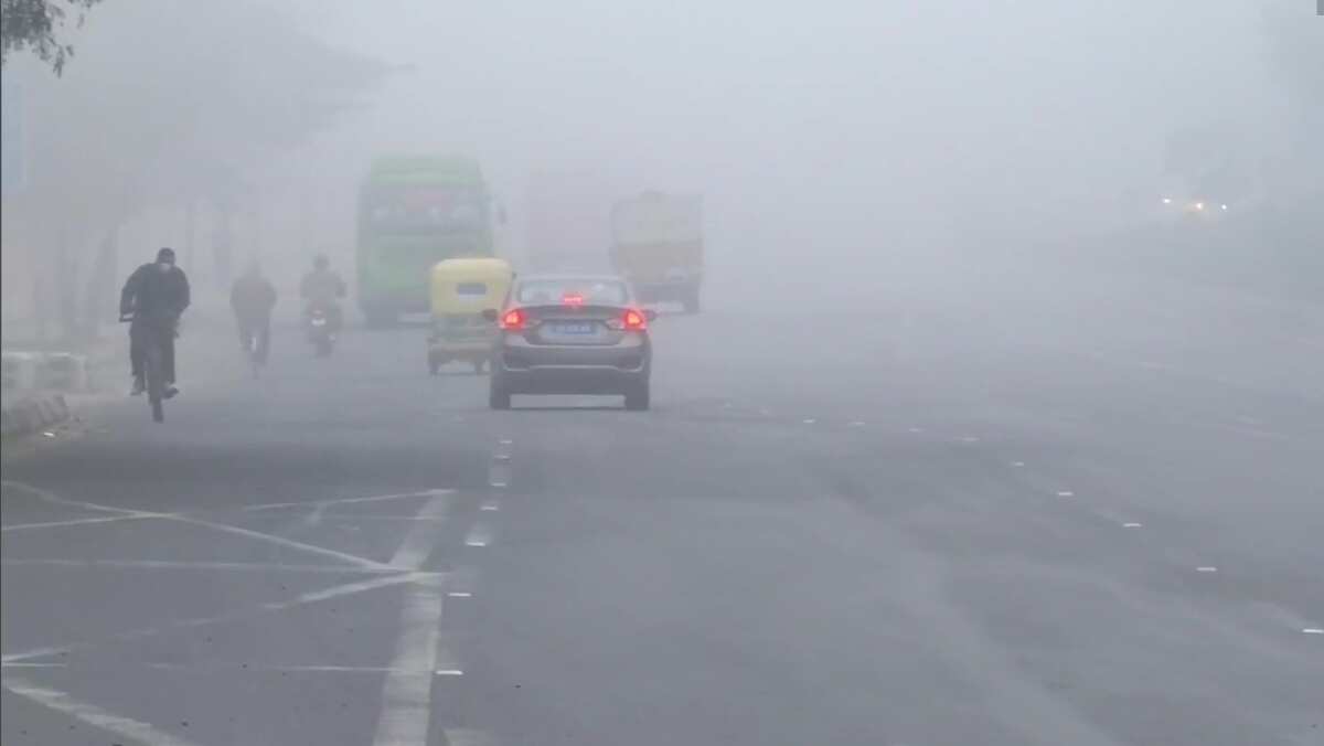 India: For Delhi, there were zero 'cold wave' days in December 2023, warmest in last six years India: For Delhi, there were zero 'cold wave' days in December 2023, warmest in last six years