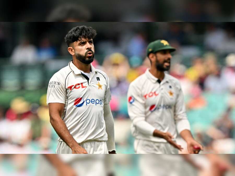 AUS vs PAK, Day 2: First-slip curse hurts Pakistan at SCG despite David Warner's wicket