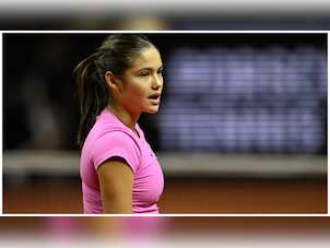 Tennis: Emma Raducanu into Australian Open main draw after Lauren Davis' withdrawal