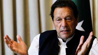Imran Khan forced to play without his 'bat'