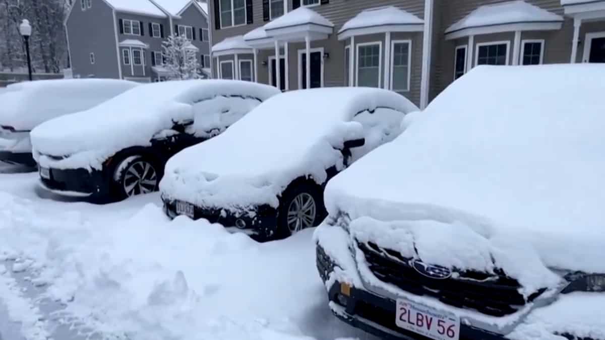 Thousands left without power in Massachusetts