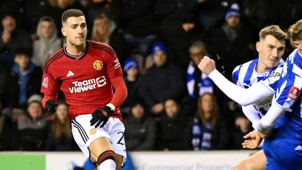 FA Cup: Manchester United beat Wigan in third round, set to face Newport County or Eastleigh in next round