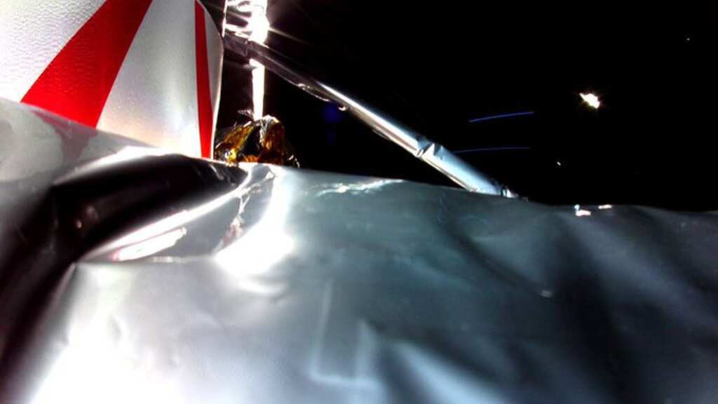 US Peregrine mission with cremated human remains abandons Moon landing; first photo shows anomaly