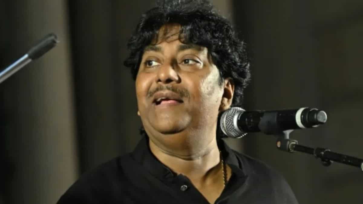 Rashid Khan, singer of hit song Aaoge Jab Tum, passes away after battling cancer Rashid Khan, singer of hit song Aaoge Jab Tum, passes away after battling cancer