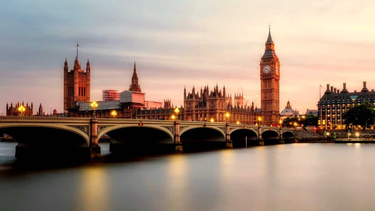 London ranked as world's slowest city to drive in globally