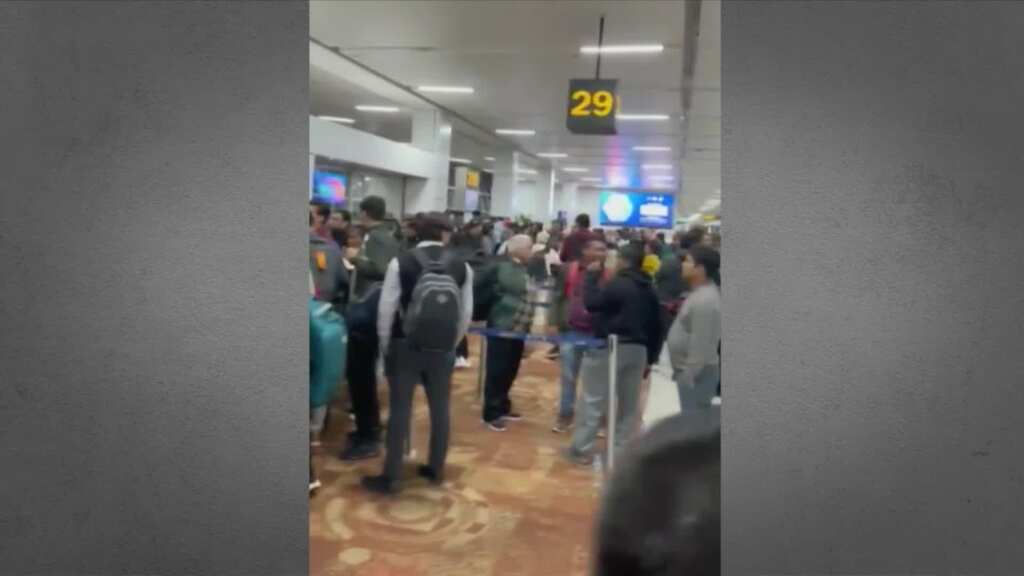 Gravitas | Frustrated over flight delay, angry passenger slaps pilot