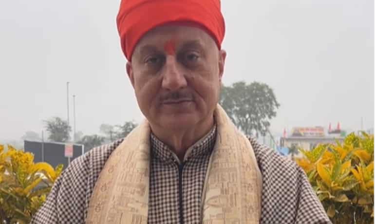 Anupam Kher cherishes bond with Mahesh Bhatt since debut; celebrates four grand decades in Hindi cinema