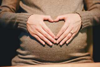 Thyroid Imbalances and Pregnancy Complications: Guide For Expecting Mothers