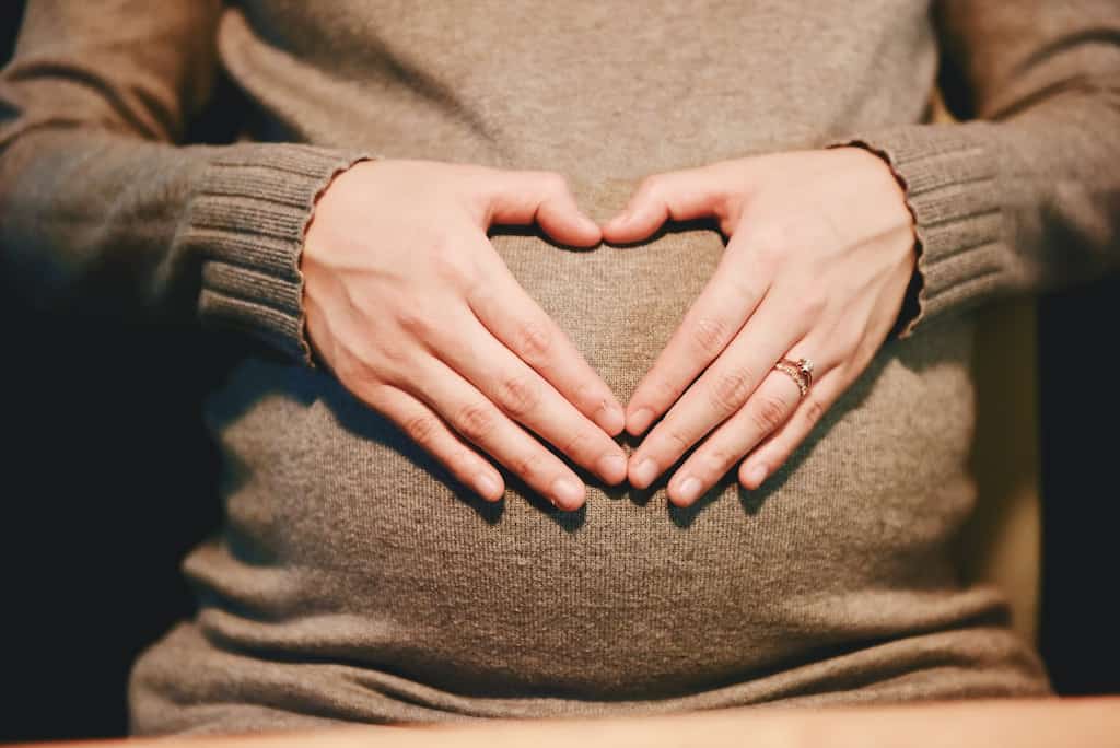 Thyroid Imbalances and Pregnancy Complications: Guide For Expecting Mothers