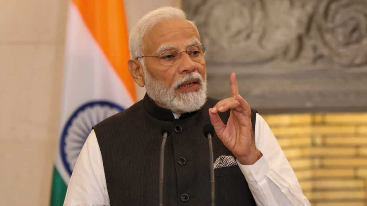 PM Modi urges young voters to defeat family-run parties with their votes