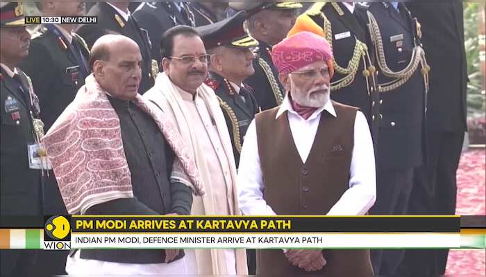 Republic Day Parade: French President Marcon arrives at the venue with President Murmu
