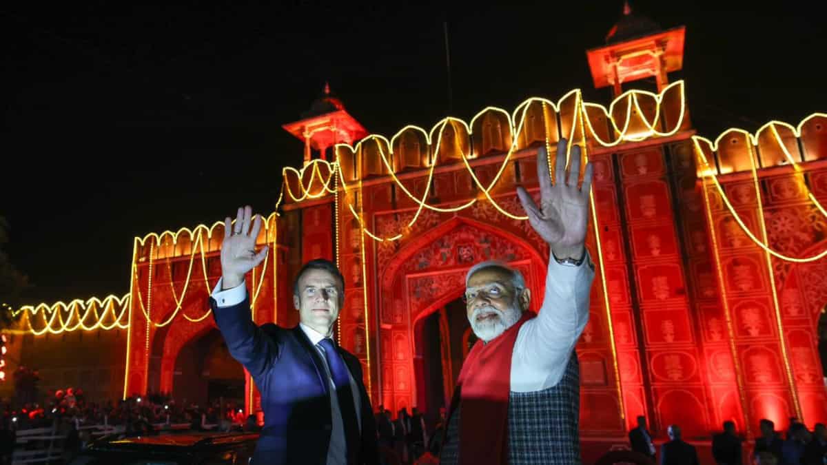 India: Ahead of Republic Day, PM Modi and French President Macron hold roadshow in Jaipur