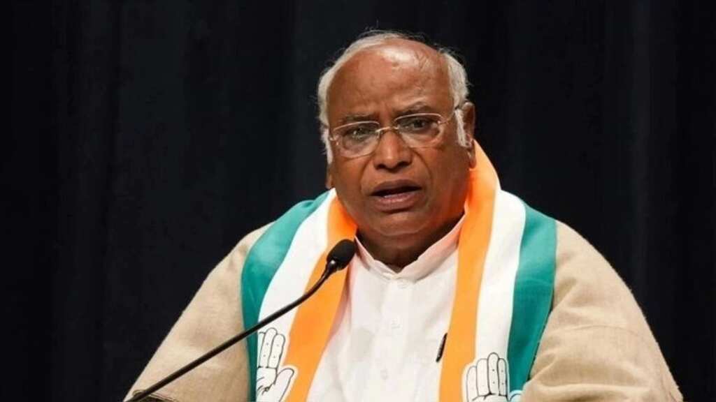 If Modi comes to power 'there will be dictatorship,' says Congress chief Kharge