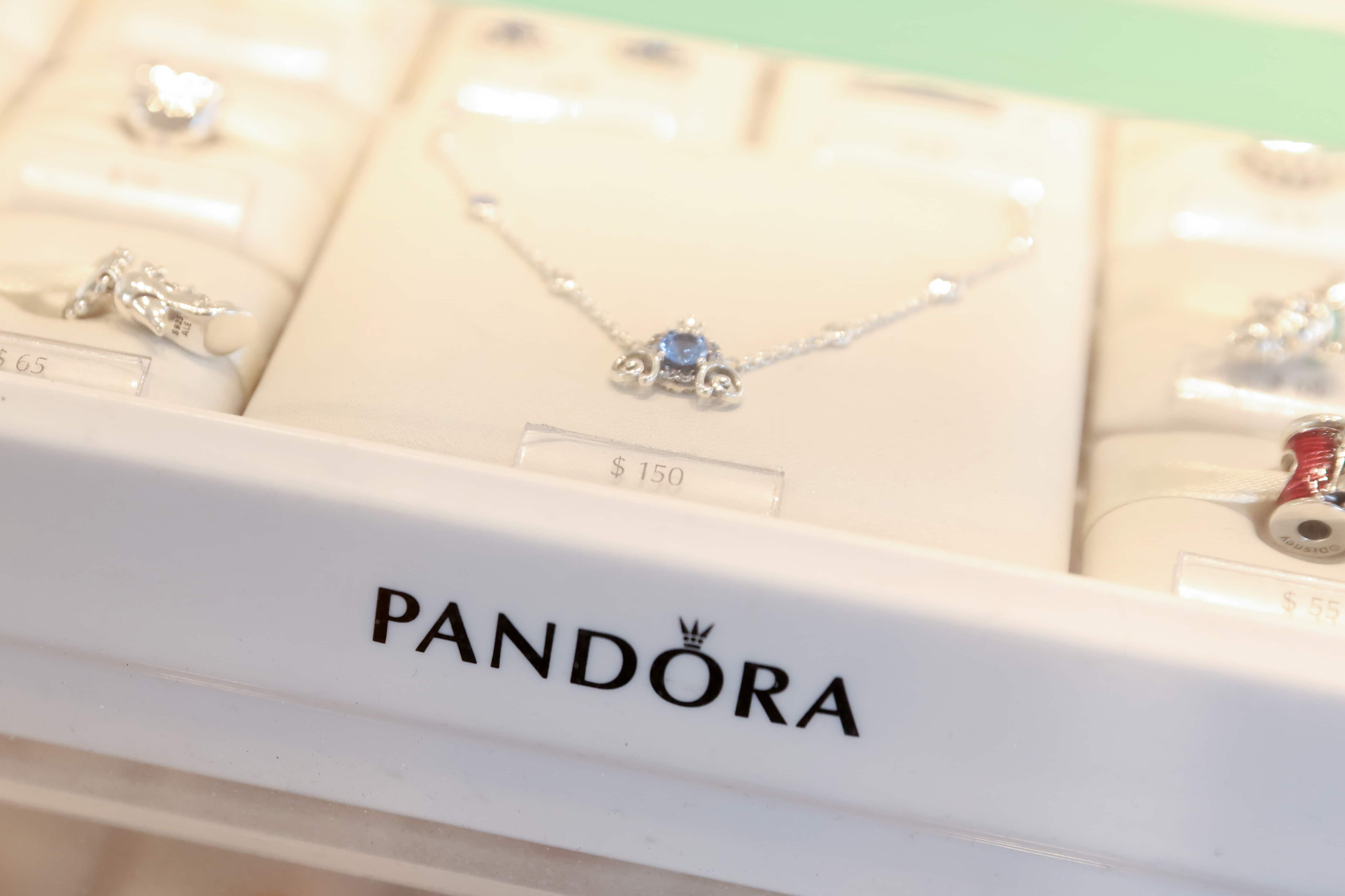 World's largest jeweller, shifts to 100pc recycled metals, abandoning mined gold & silver World's largest jeweller, shifts to 100pc recycled metals, abandoning mined gold & silver