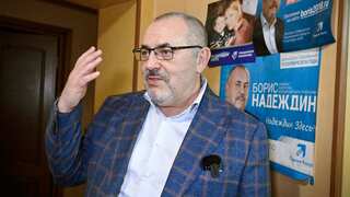 Anti-war candidate standing against Putin likely to be barred from Russian presidential election