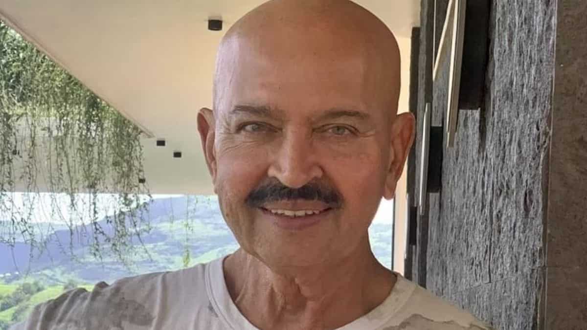 Bombay HC orders trial court to release Rakesh Roshan's Rs 2 million in fake CBI officers case Bombay HC orders trial court to release Rakesh Roshan's Rs 2 million in fake CBI officers case