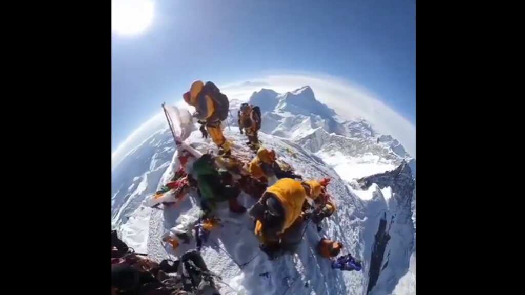 Watch: Viral Video of Mount Everest's 360-degree view stuns netizens