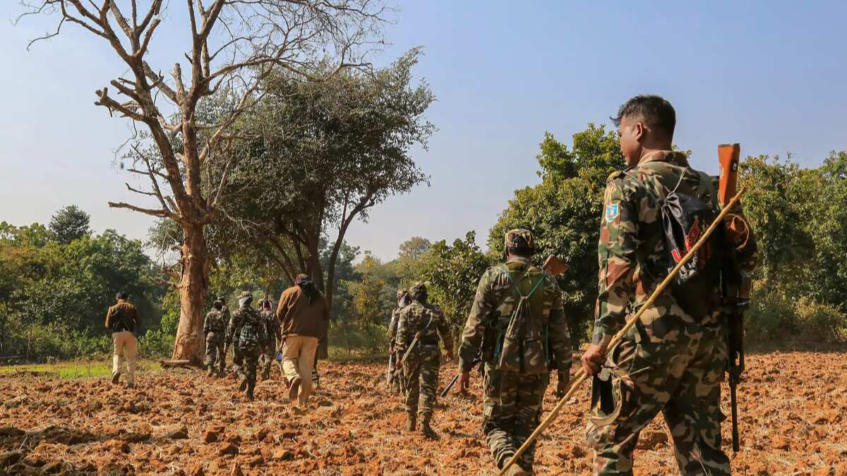 India: Two security personnel killed in Jharkhand after encounter with Naxalites India: Two security personnel killed in Jharkhand after encounter with Naxalites
