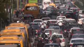 India: Delhi-Noida border witnesses massive traffic jams as farmers gather in protest