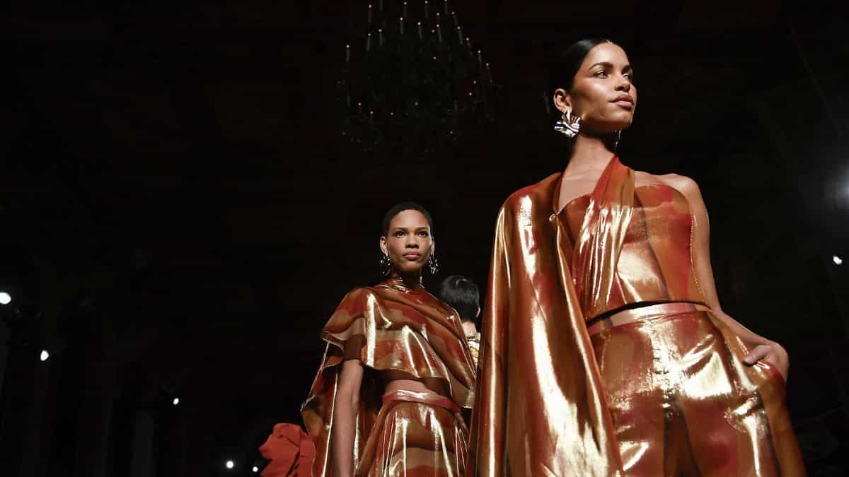 Christian Siriano rolls out a gala-worthy world in the sand for New York Fashion Week Christian Siriano rolls out a gala-worthy world in the sand for New York Fashion Week