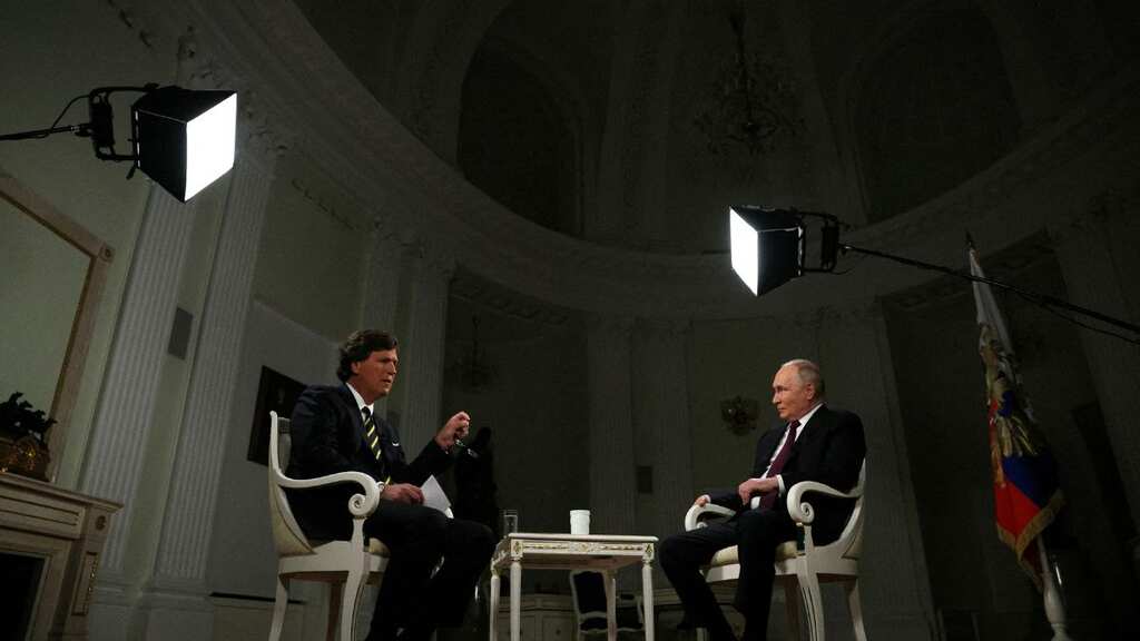 Tucker Carlson launches scathing attack against Biden administration after interviewing Vladimir Putin