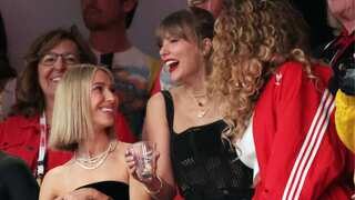 Taylor Swift stuns in black as she attends Super Bowl