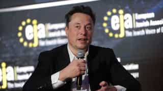 Judge orders Elon Musk to answer to regulators in Twitter/X probe