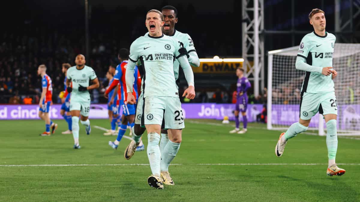 Premier League: Chelsea late show deepens Crystal Palace crisis after second half comeback in London derby Premier League: Chelsea late show deepens Crystal Palace crisis after second half comeback in London derby