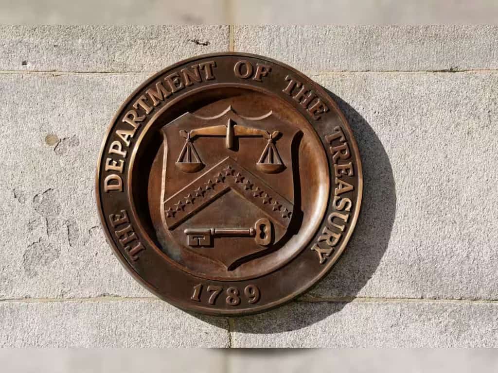 US January deficit plummets amid record receipts and reduced tax refunds