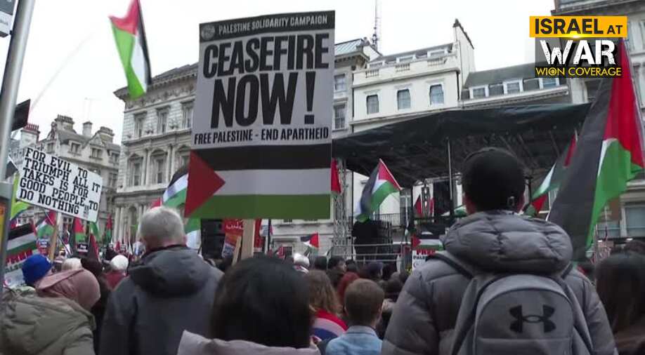UK: Three pro-Palestinian protesters found guilty of terror offence over paraglider images UK: Three pro-Palestinian protesters found guilty of terror offence over paraglider images