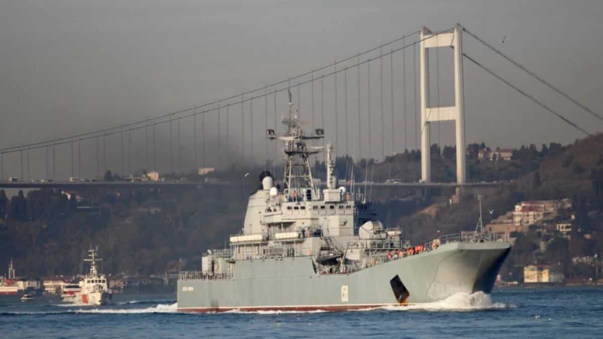 VIDEO: Ukraine claims it destroyed another Russian warship in Black Sea VIDEO: Ukraine claims it destroyed another Russian warship in Black Sea