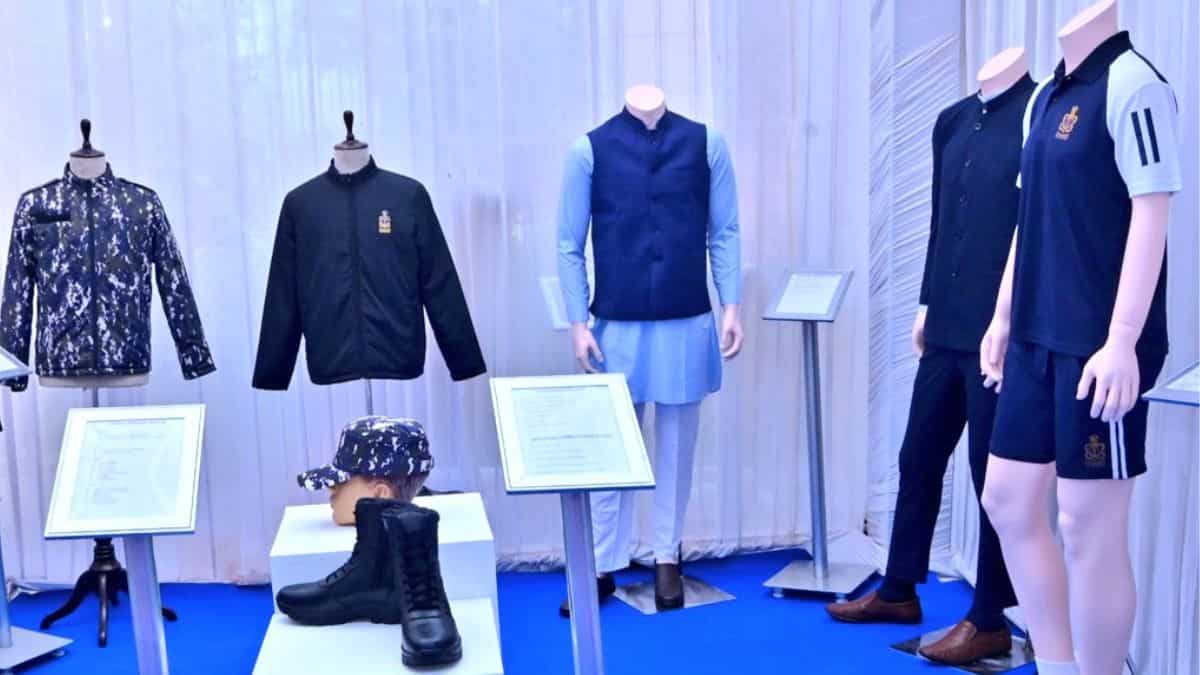 India: Kurta-pyjamas to be accepted as mess clothes in the navy India: Kurta-pyjamas to be accepted as mess clothes in the navy