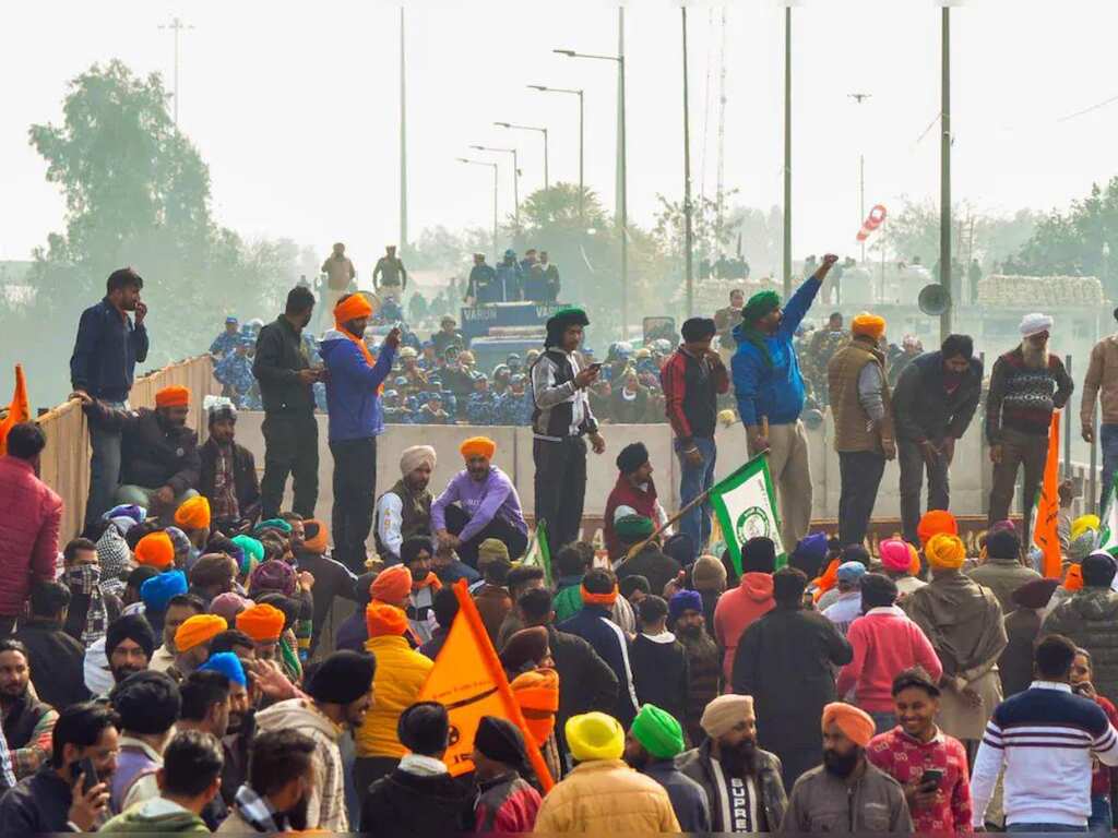 Farmers' protest: Indian police fire tear gas at farmers marching towards Delhi