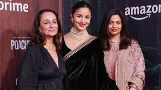 Alia Bhatt looks stunning in black saree at London Screening of Poacher