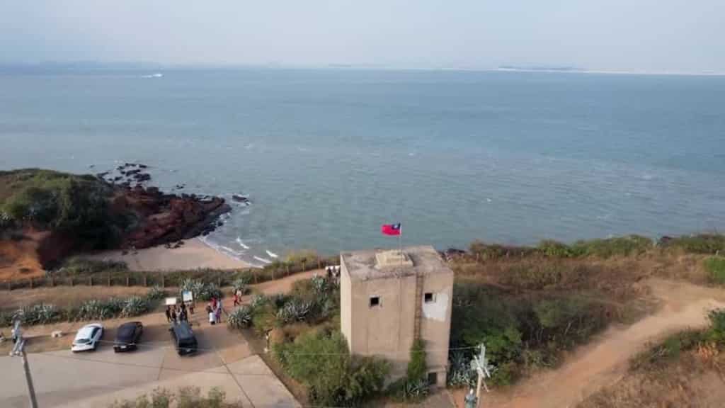 Taiwan calls on China to 'be rational' as Chinese Coast Guard boards tourist vessel