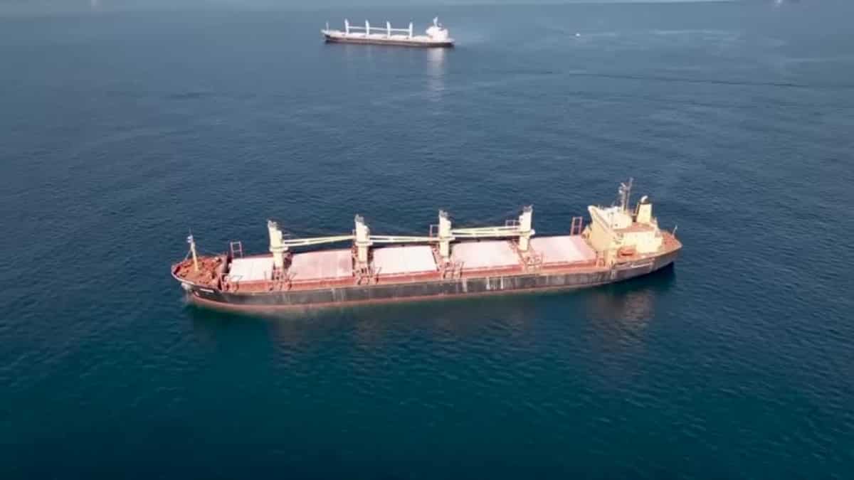 EU launches Red Sea mission; Houthis claim to have targeted ‘two American ships’ in Gulf of Aden